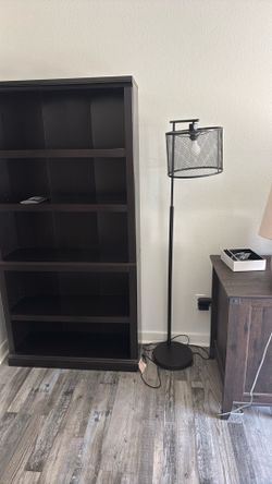 Moving sale : floor lamp