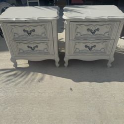 2 Matching Old English Night Stands H25x24x17
