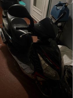 Moped 2023