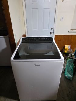 WHIRPOOL WASHER XL CAPACITY 5.3 CU CLEAN AND DESINFECTED GOOD CONDITION DELIVERY AVAILABLE FOR EXTRA FEE