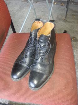 Men's dress shoes