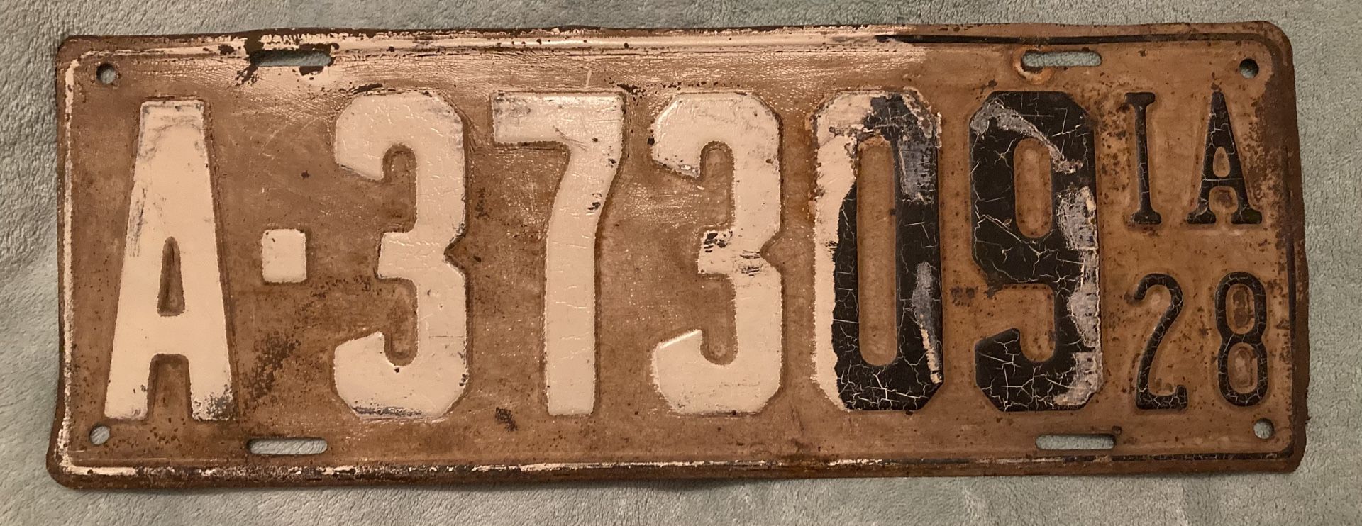 1928 Iowa License Plate $100