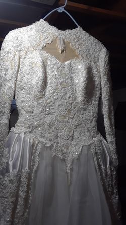 Wedding dress