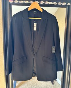 Women’s black blazer