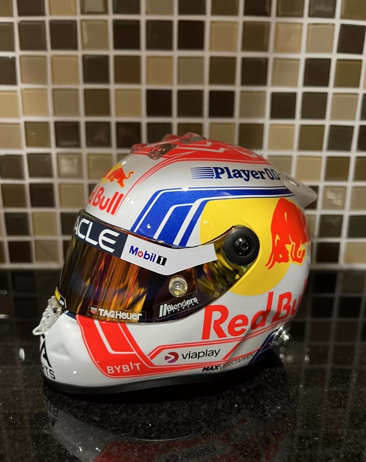 Max Verstappen 2022 Season Helmet - 1:2 Scale Helmet Replica