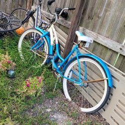 Schwinn Classic Cruiser Bike