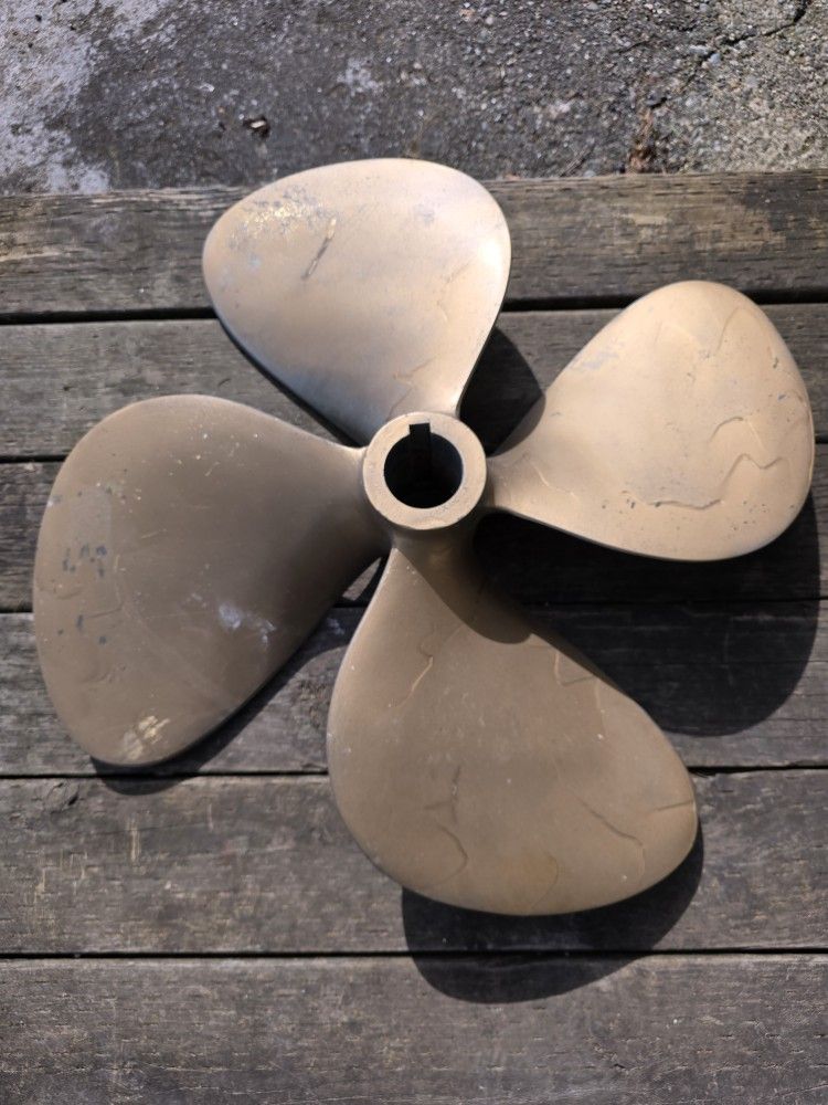 28" X 22" Bronze Boat Propeller 