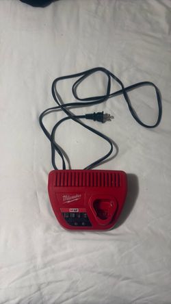 Milwaukee M12 Battery Charger
