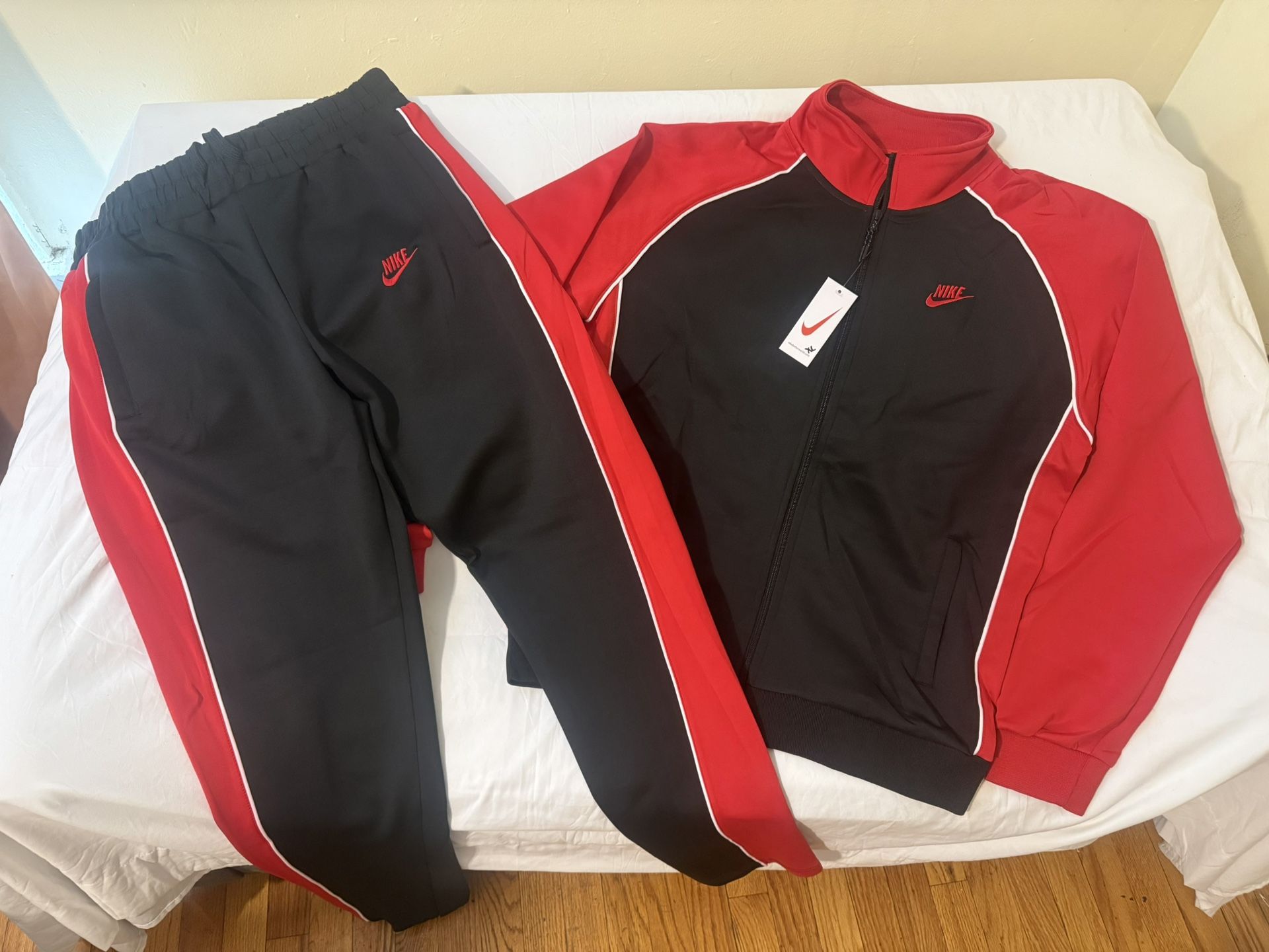 Nike Track Suit .. New Style .. X-Large