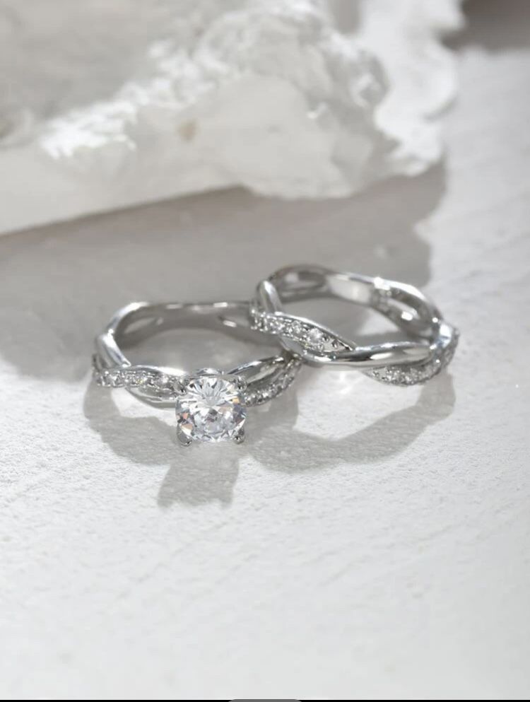 NEW 2pcs Cubic Zirconia Decor Ring Size 7