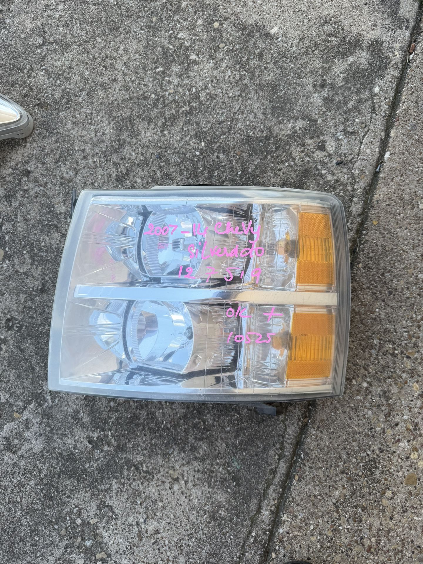 2007-14 Chevy Silverado Left Headlight