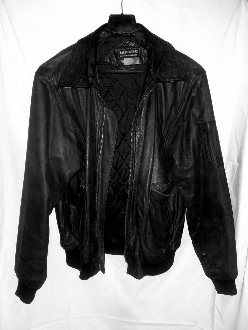 Mens Black Leather Bomber Style Jacket Ex. Condition