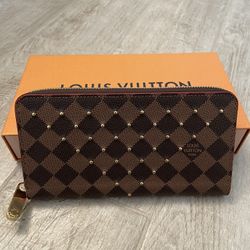 Louis Vuitton Zippy Wallet Studded Damier