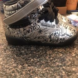 Cinderella Reebok Classics 6c