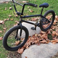 2021 Flybikes Electron 20" Bmx Flat Black in Great Condition Retails for $480 Asking $250 Firm Price 