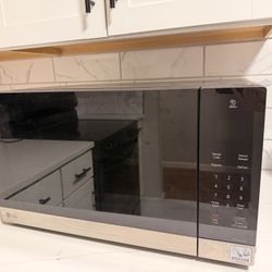 LG Countertop Microwave 
