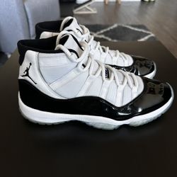 Air Jordan Retro Concord (Size 11 Men’s)