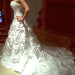 Strapless Davids Bridal Wedding Gown