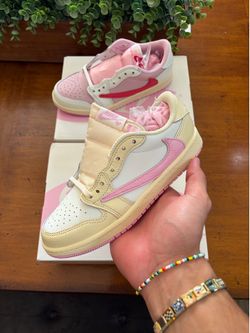 Travis Scott Jordan 1 Low PS ‘Shy Pink’