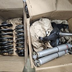 Engine Parts Sbc/ Read Description Below
