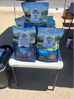 Ziwi peak dog food