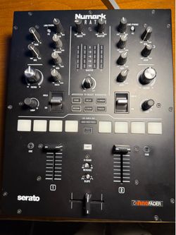 Numark Scratch Mixer