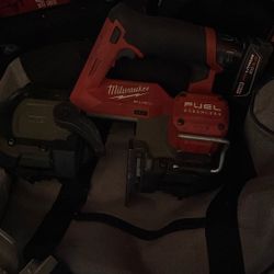M12 Fuel Bandsaw With Battery 