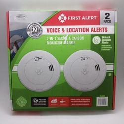 FIRST ALERT VOICE Slim Photoelectric Smoke Alarms with 10-Year Battery