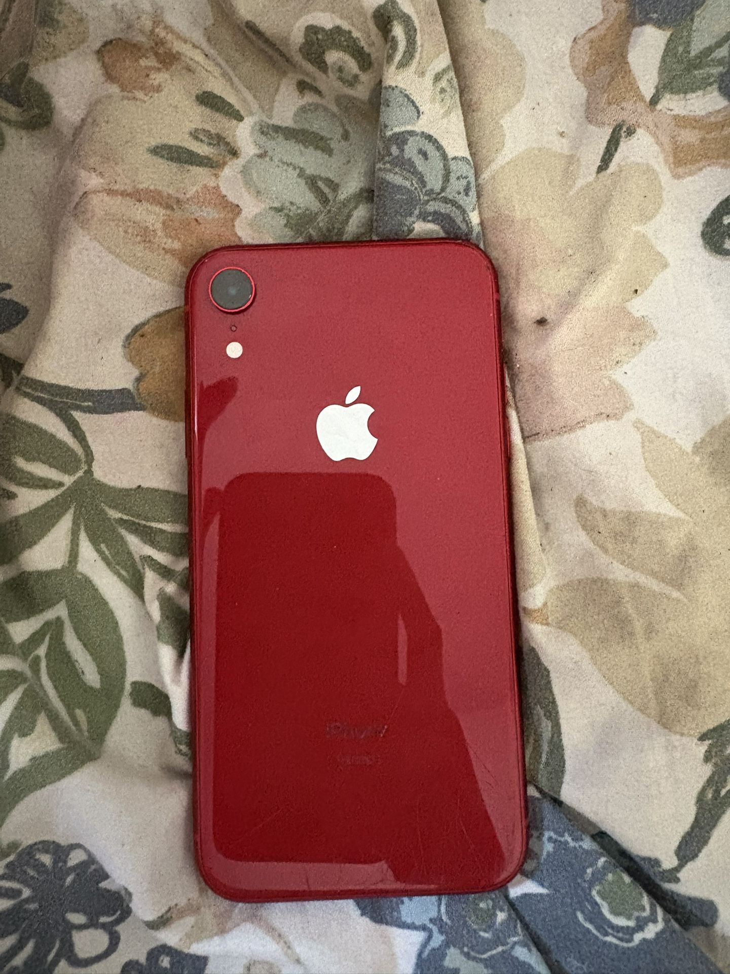 IPhone XR Red 64 Gigs