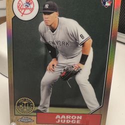Aaron Judge 2017 Rookie Yankees Topps Chrome 30th Refractor