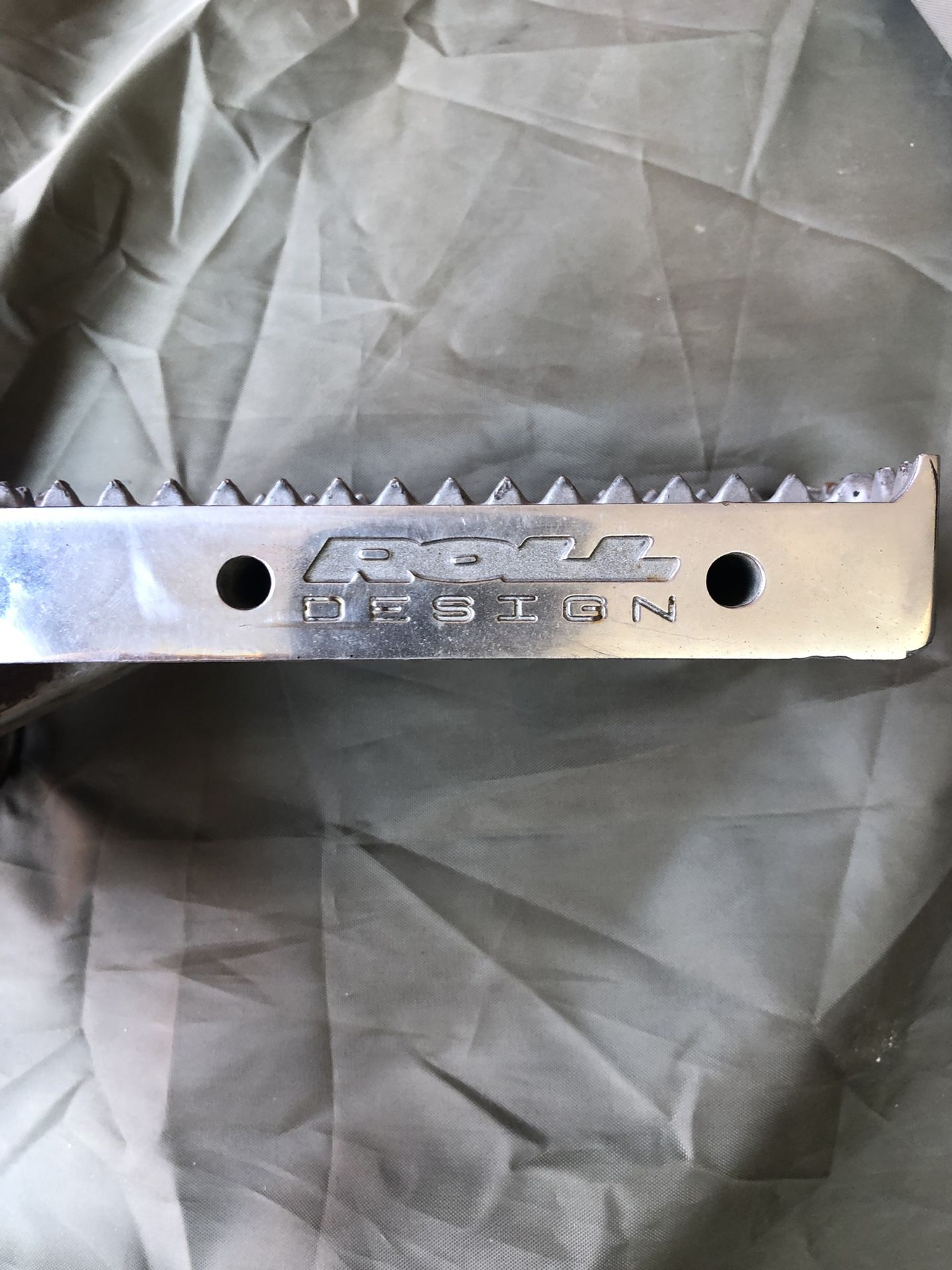 IMS roll design foot pegs