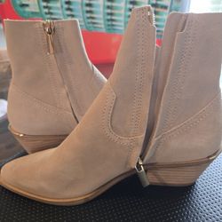 Steve Madden Zipper Ankle Boots