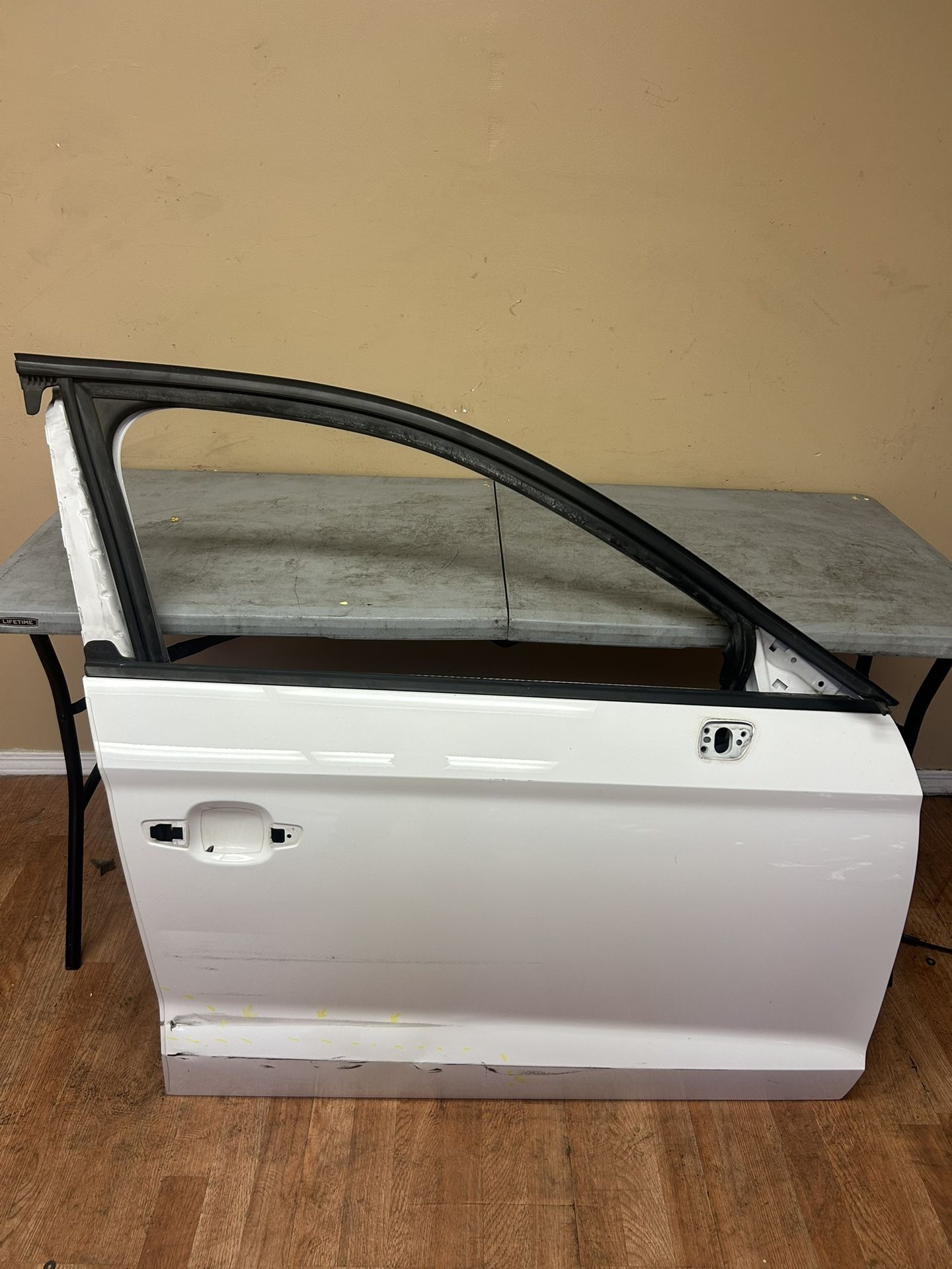 2015 2016 2017 2018 2019 2020 Audi A3 Right Front Passenger Side Door Oem