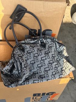 Guess travel bag