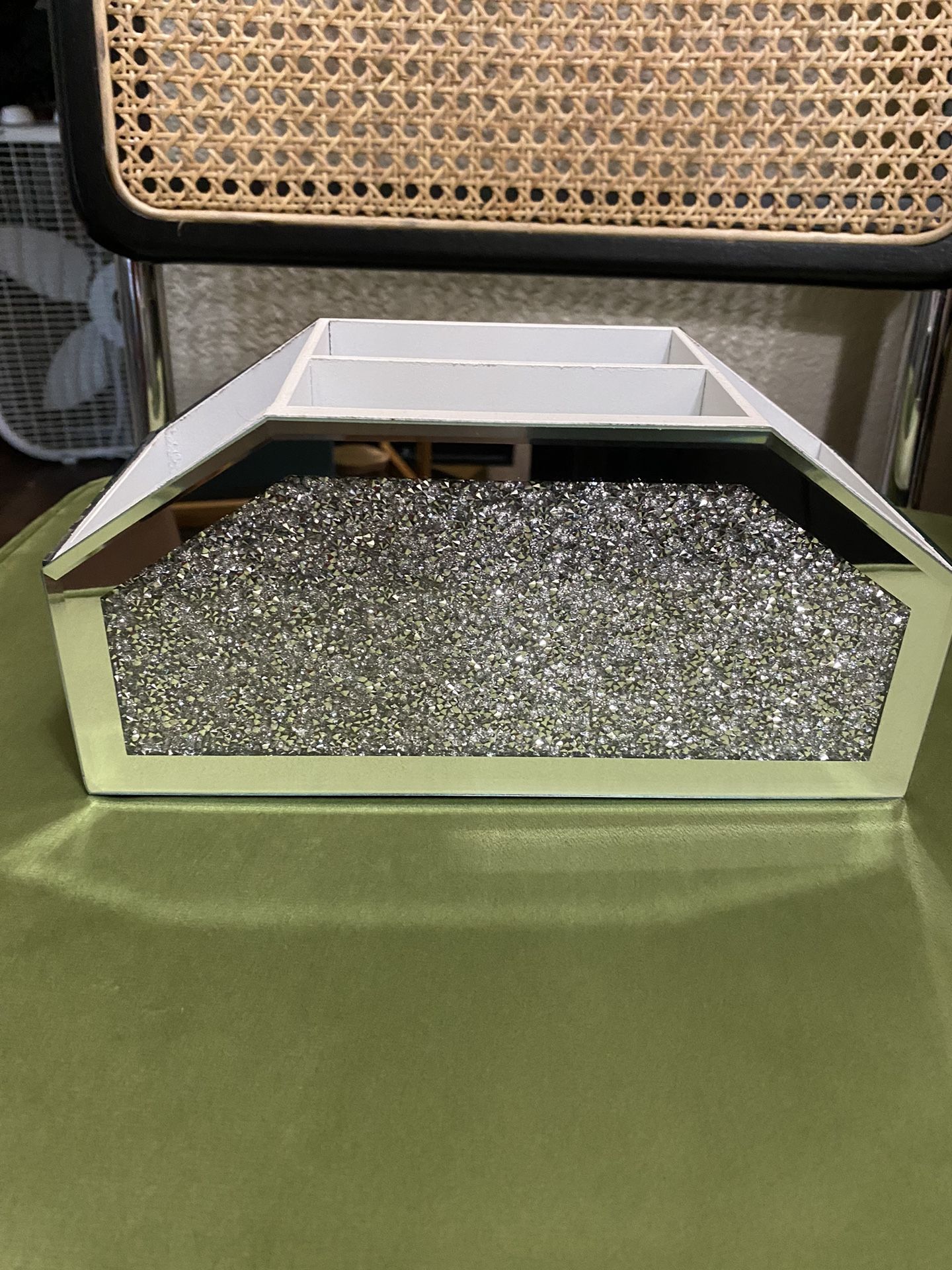 Crystal Mirrored Organize