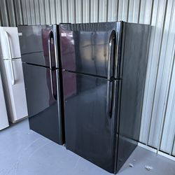 Frigidaire Refrigerator (15 Days Warranty)