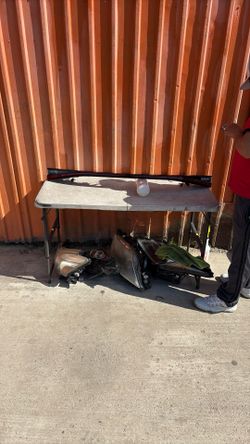 2021-2025 Lexus is Trunk Light