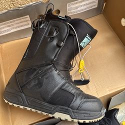 Burton snowboarding boots woman’s size 9