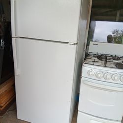 Apartment Refrigerator 