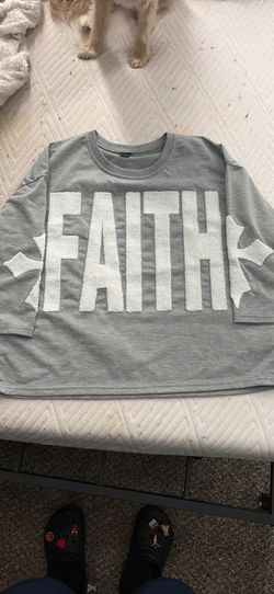 Vintage Y2K Grey Faith Graphic Long Sleeve Shirt White Text