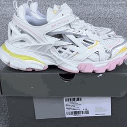 Balenciaga Runner