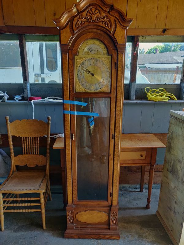 Colonial grandfather clock for Sale in Snohomish, WA OfferUp