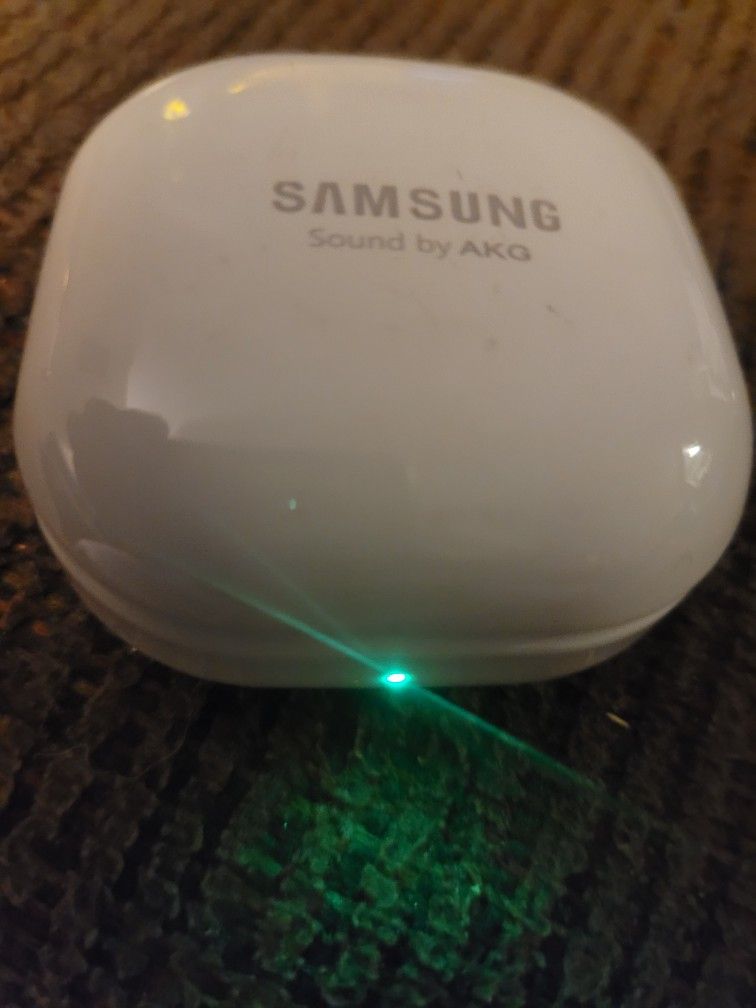 SAMSUNG WIRELESS EARBUDS