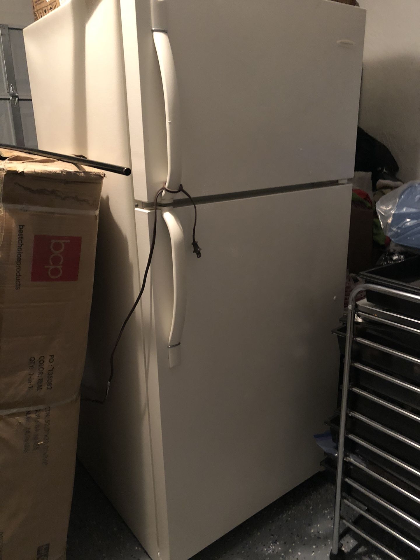Frigidaire Refrigerator For Parts Or Garage $1