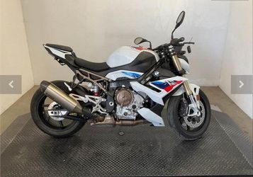 2023 BMW S1000 R
