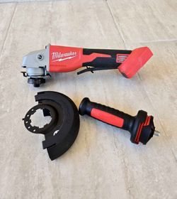 Milwaukee 18V Brushless Angle Grinder