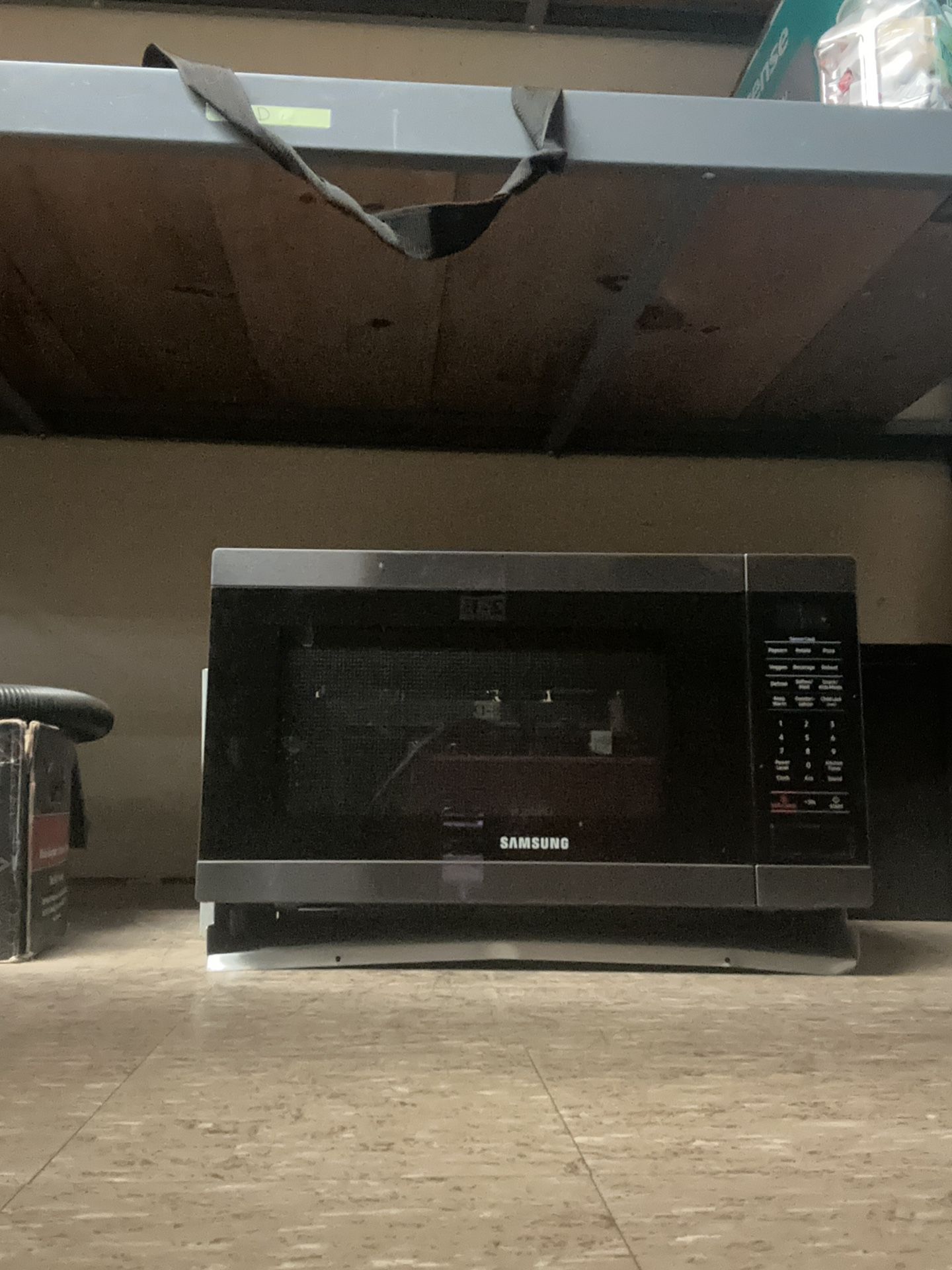 Samsung Microwave Model MS19M8000AG