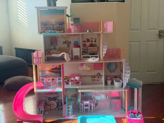 Doll house