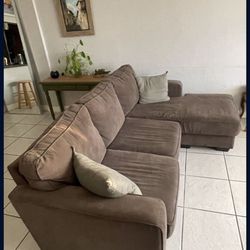 Brown Couch/Sofa Sectional