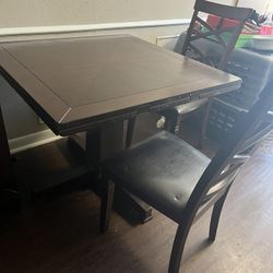 Dinning Room Or Kitchen Table With 4 Chairs